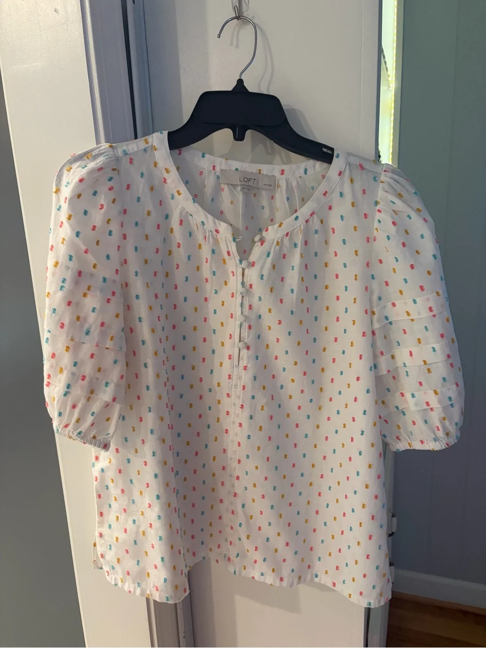 LOFT White Cotton Puff-Sleeve Blouse with Multicolor Dot Print